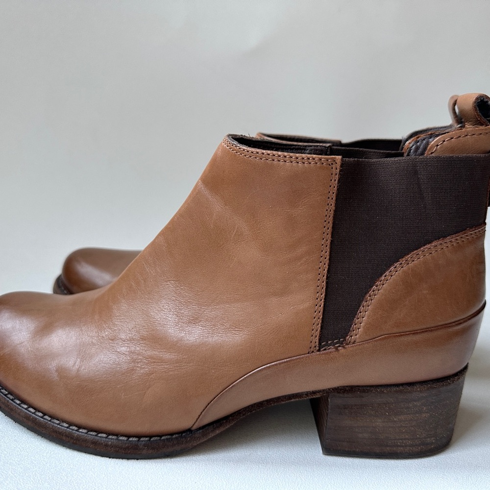 CLARKS Monica Brown Ankle Women's Size 10 Leather Booties